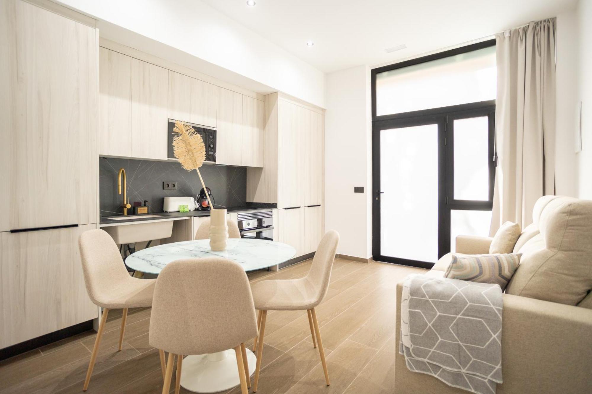 Flats-elegante, Junto Al Roig Arena Apartment *